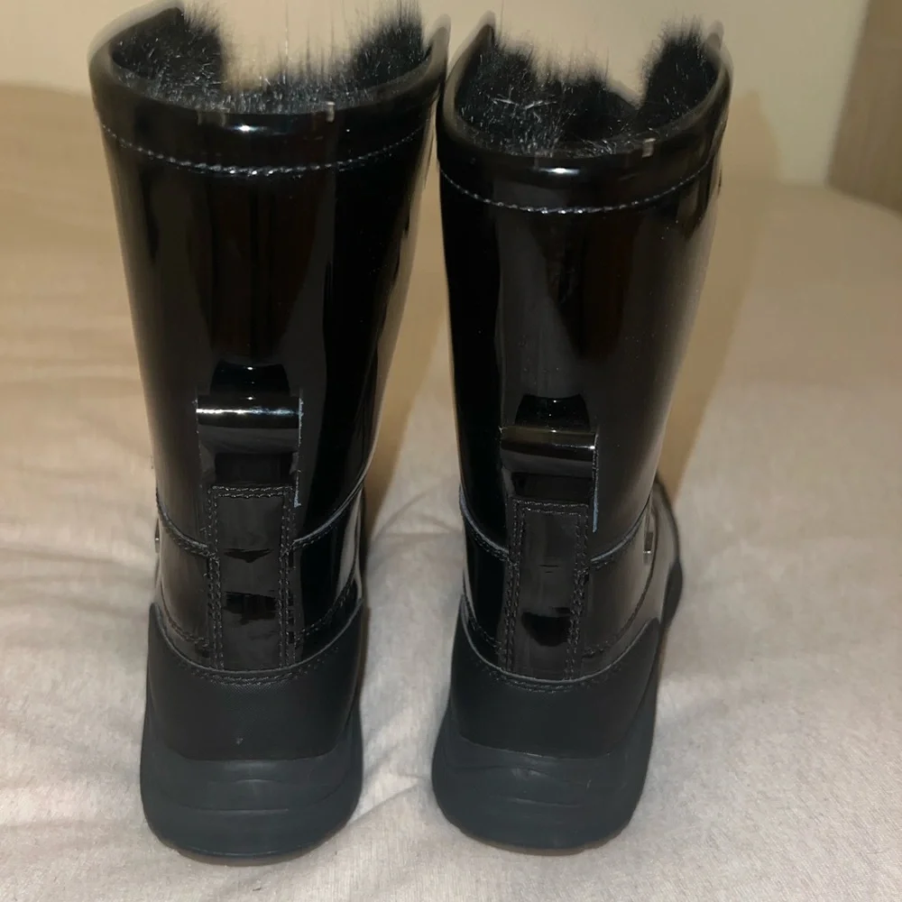 UGG Patent leather Winter boots - Picture 1 of 3